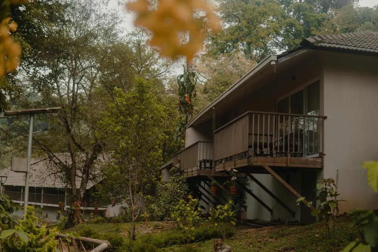 Отель Abad Brookside Wayanad Витхири